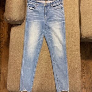 American Eagle Outfitters Light Blue Skinny Jeans